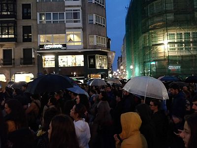 17-10-16 LumesNuncaMaisPontevedra03.jpeg